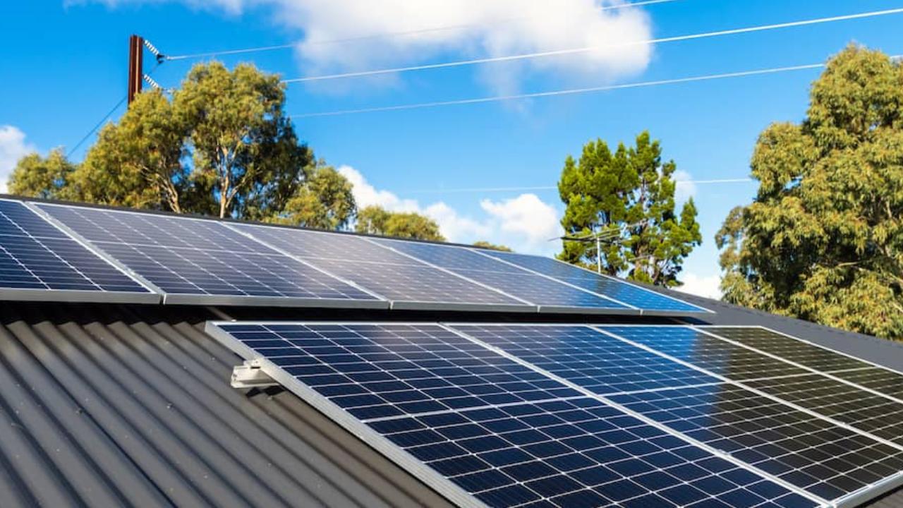 What Are The Benefits And Drawbacks Of Solar Panels On Metal Roofs?